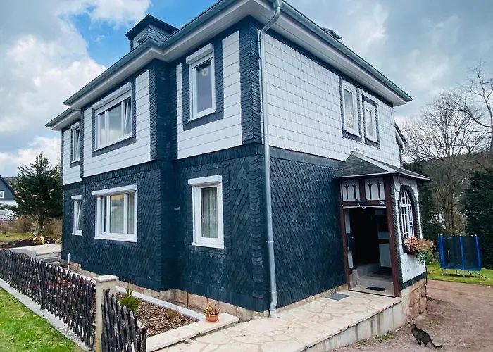 Single-apartment Bis 2 Personen, 27qm In Schleusingen, Wlan, Parkplatz * Schleusingen