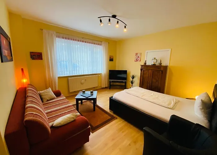 Single-apartment Bis 2 Personen, 27qm In Schleusingen, Wlan, Parkplatz *