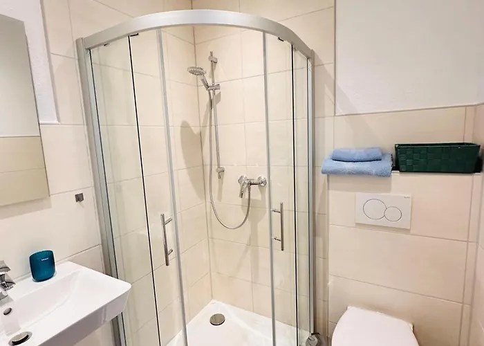 Single-apartment Bis 2 Personen, 27qm In Schleusingen, Wlan, Parkplatz Appartement *